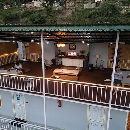 The Rare One'S Mukteshwar - Resort & Cafe Exterior photo