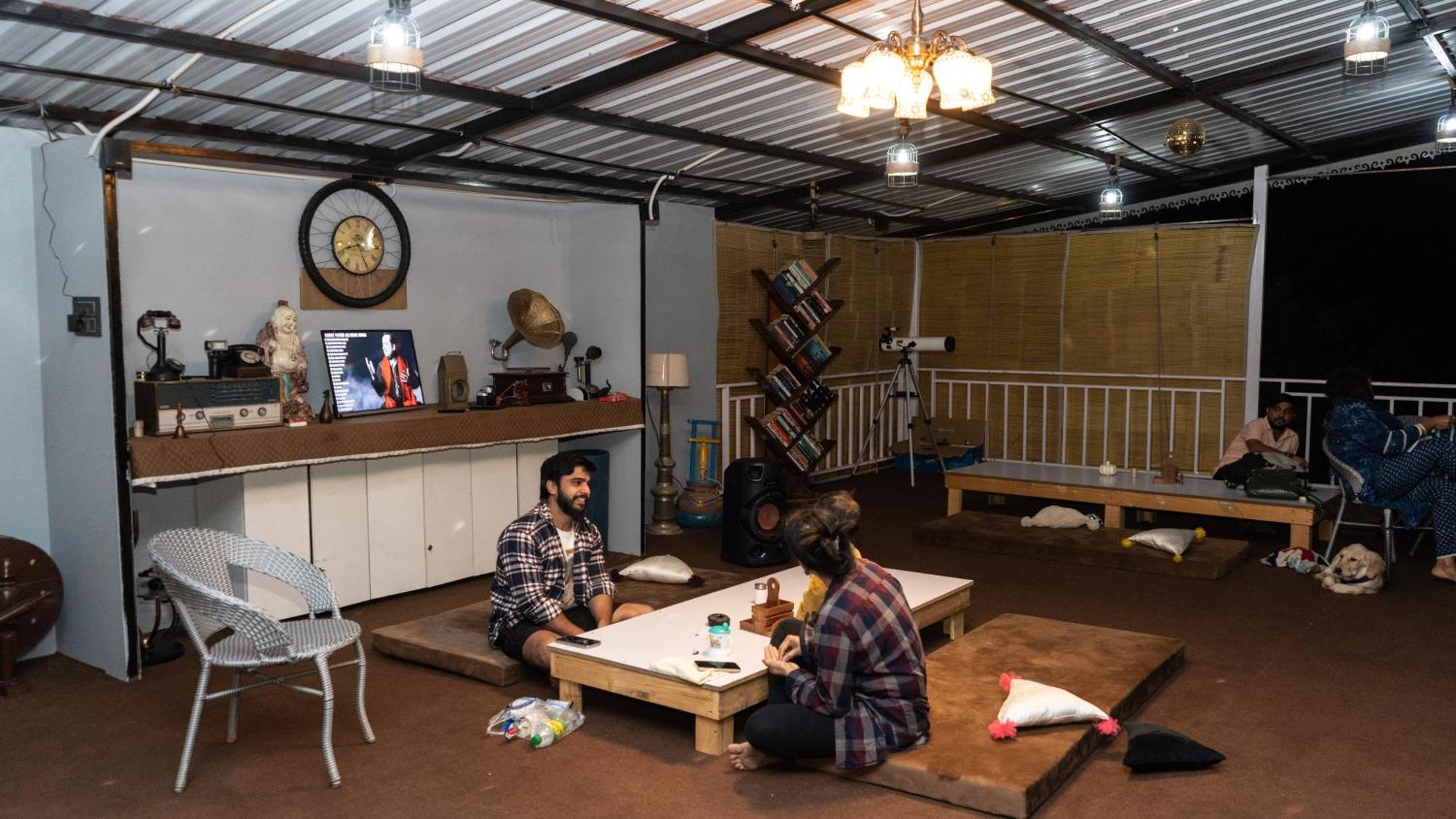 The Rare One'S Mukteshwar - Resort & Cafe Exterior photo