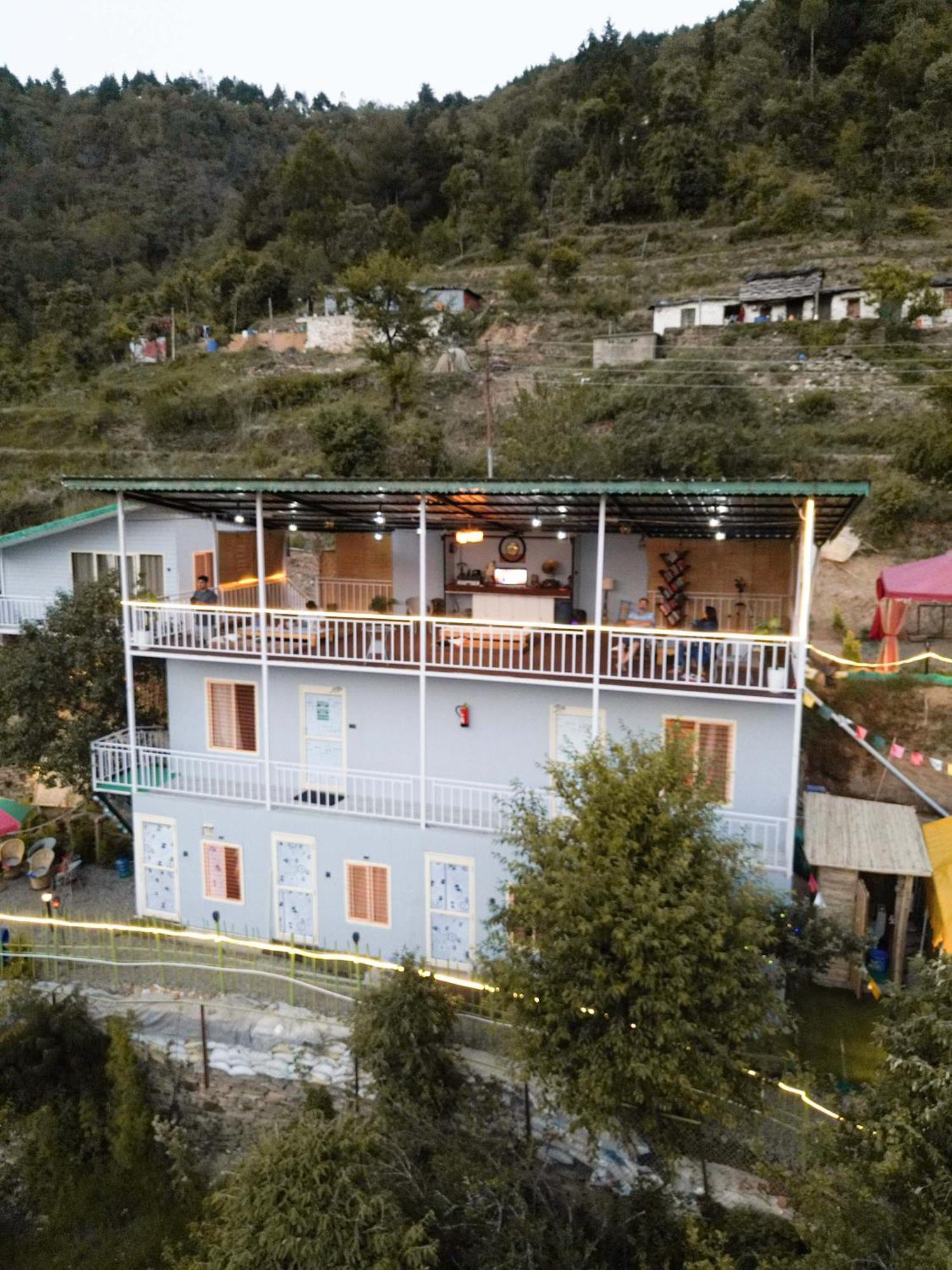 The Rare One'S Mukteshwar - Resort & Cafe Exterior photo
